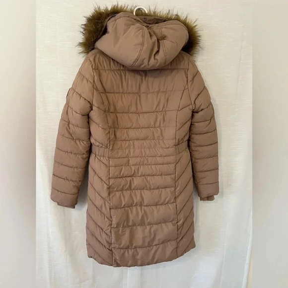 Hollister Puffer Parka - Picture 8 of 9